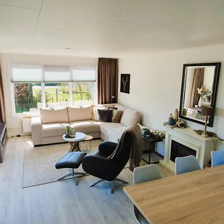 Sandy Feet Retreat *