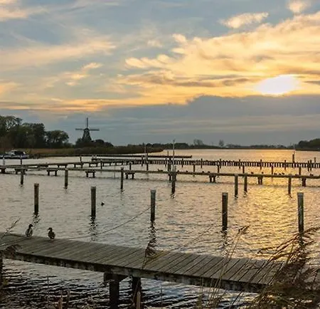 Sandy Feet Retreat 샬레 *