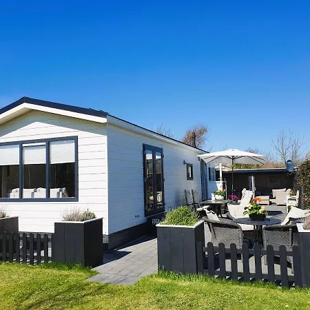 Sandy Feet Retreat Chalet Petten